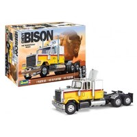 REVELL CHEVY BISON SEMI TRUCK  1:32 