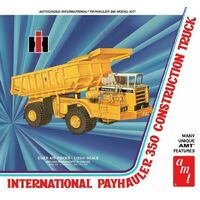 AMT 1/25 International Payhauler 350 Plastic Model Kit