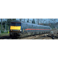 HORNBY GNER, MK4 STANDARD/KITCHEN, COACH H - ERA 9 - 69-R40146