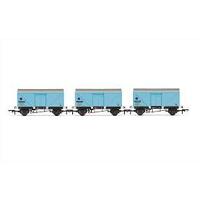 HORNBY 12T FISH VAN, THREE PACK, BR - ERA 6